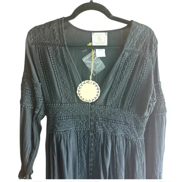 Chic Black Long Sleeve Dress - Picture 3 of 11